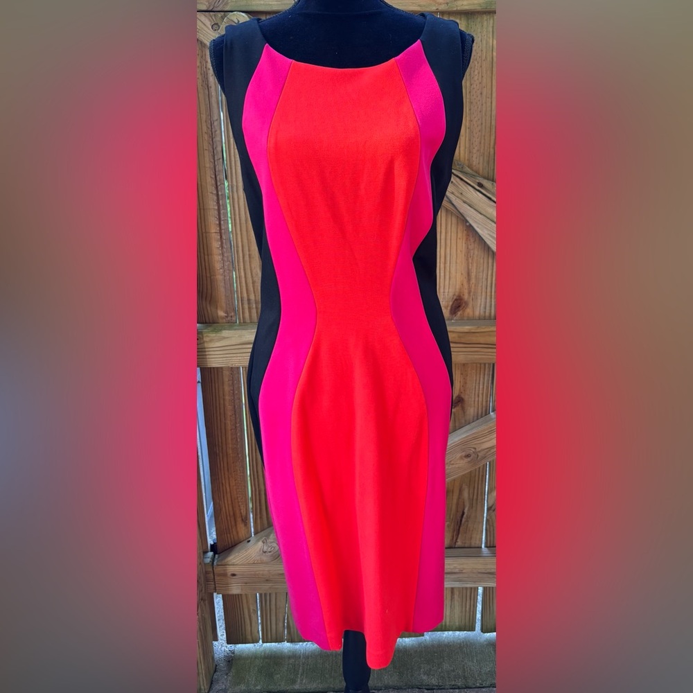 T Tahari Sleeveless Fuchsia Red & Black Three-Tone Ponte Stretch Sheath Dress M